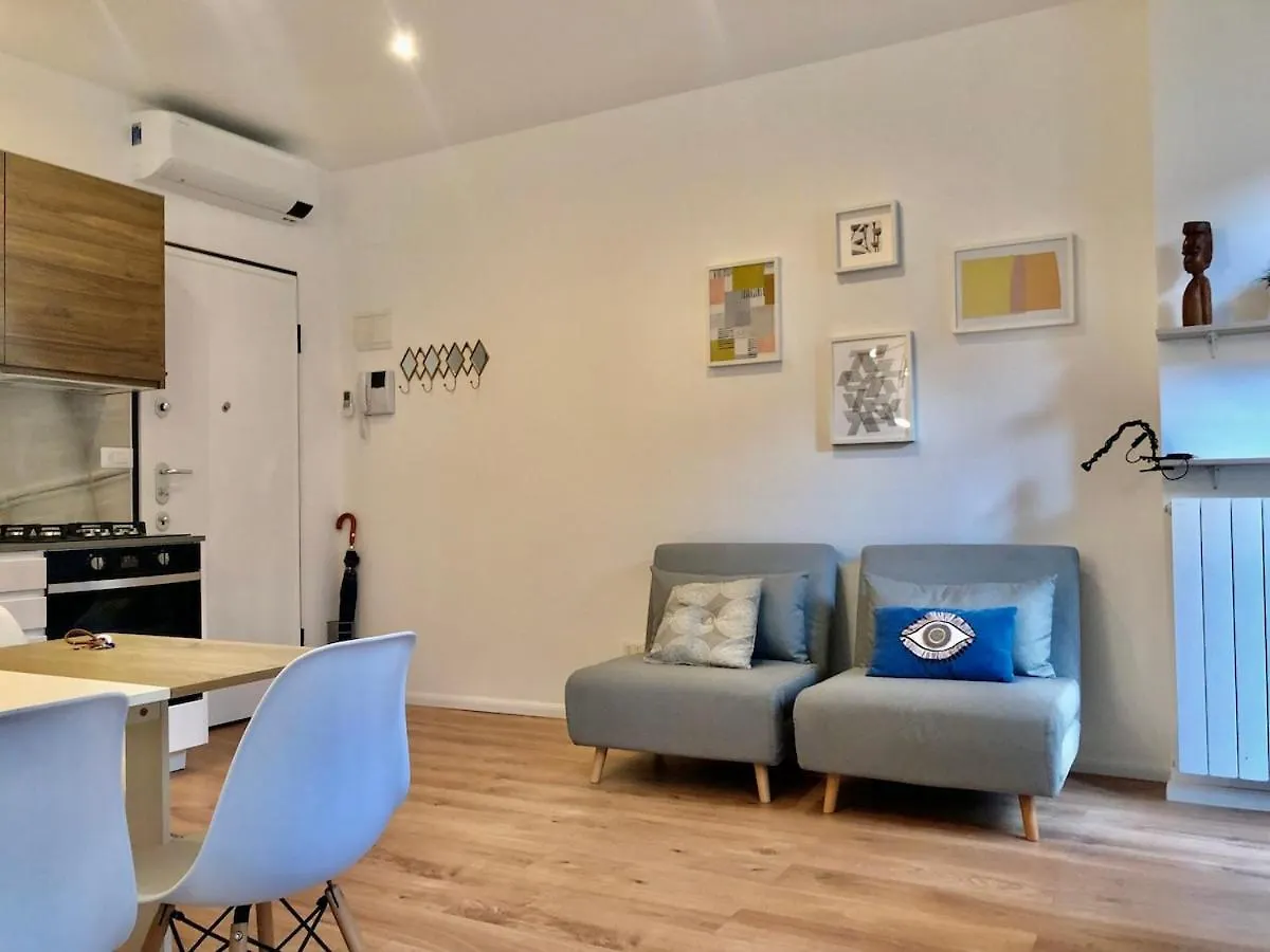 Design Apartment 7 Minuti Da Duomo Milan
