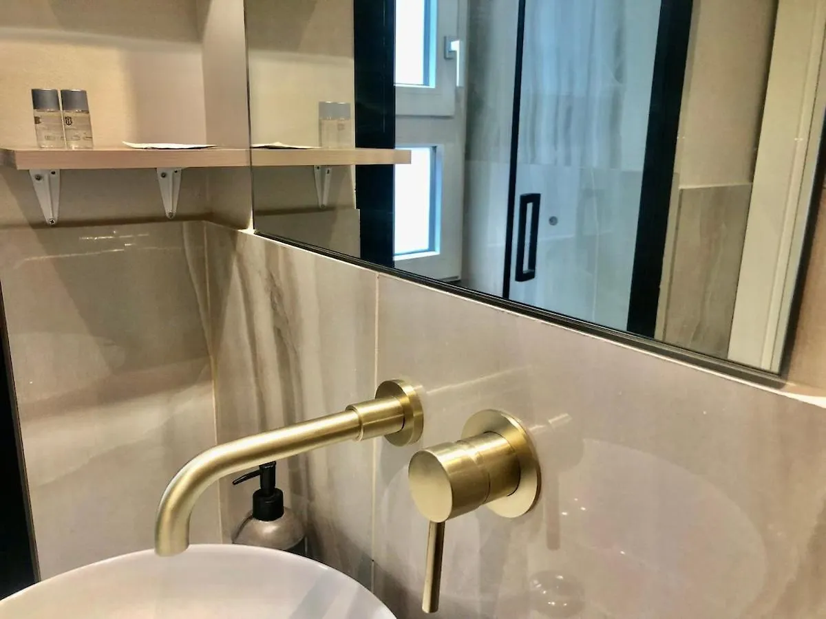 Design Apartment 7 Minuti Da Duomo Milan Italy